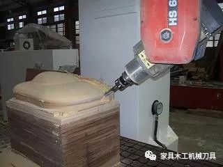 家具制作機械化和半機械化的模式進入了家具制作新時代